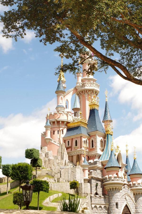 Au Charme De Bussy - Disneyland 10 Min, Paris 25 Min Eksteriør billede
